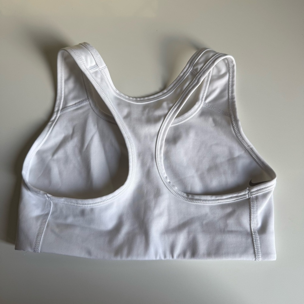 NWOT Nike Sports Bra - Picture 2 of 3